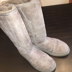 Tall Grey Uggs